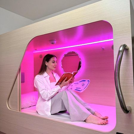 Berloga Capsule Jbr Hostel Ντουμπάι Εξωτερικό φωτογραφία