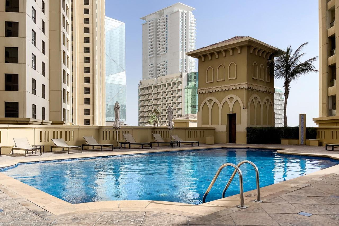 Berloga Capsule Jbr Hostel Ντουμπάι Εξωτερικό φωτογραφία