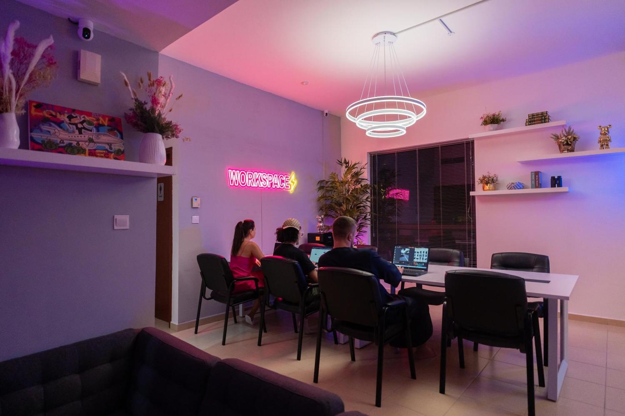 Berloga Capsule Jbr Hostel Ντουμπάι Εξωτερικό φωτογραφία
